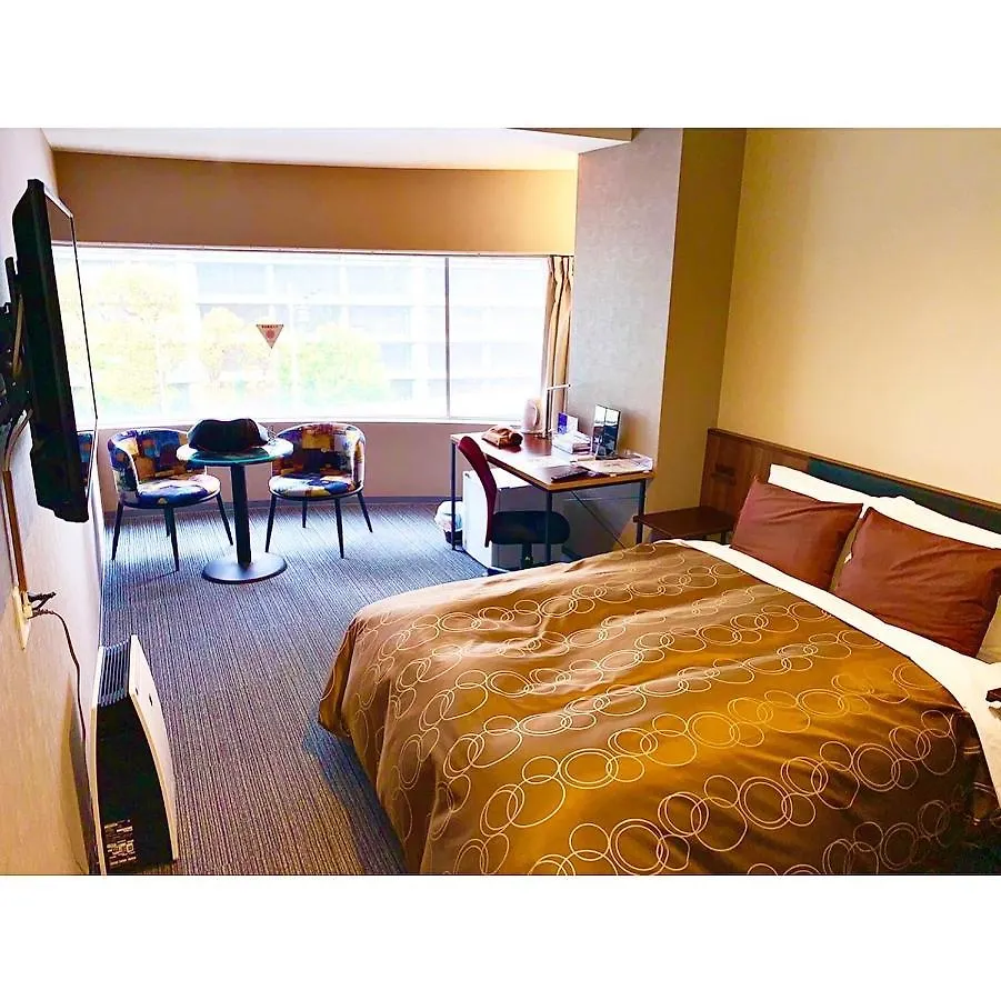 אוסקה Naniwanomiya Hotel