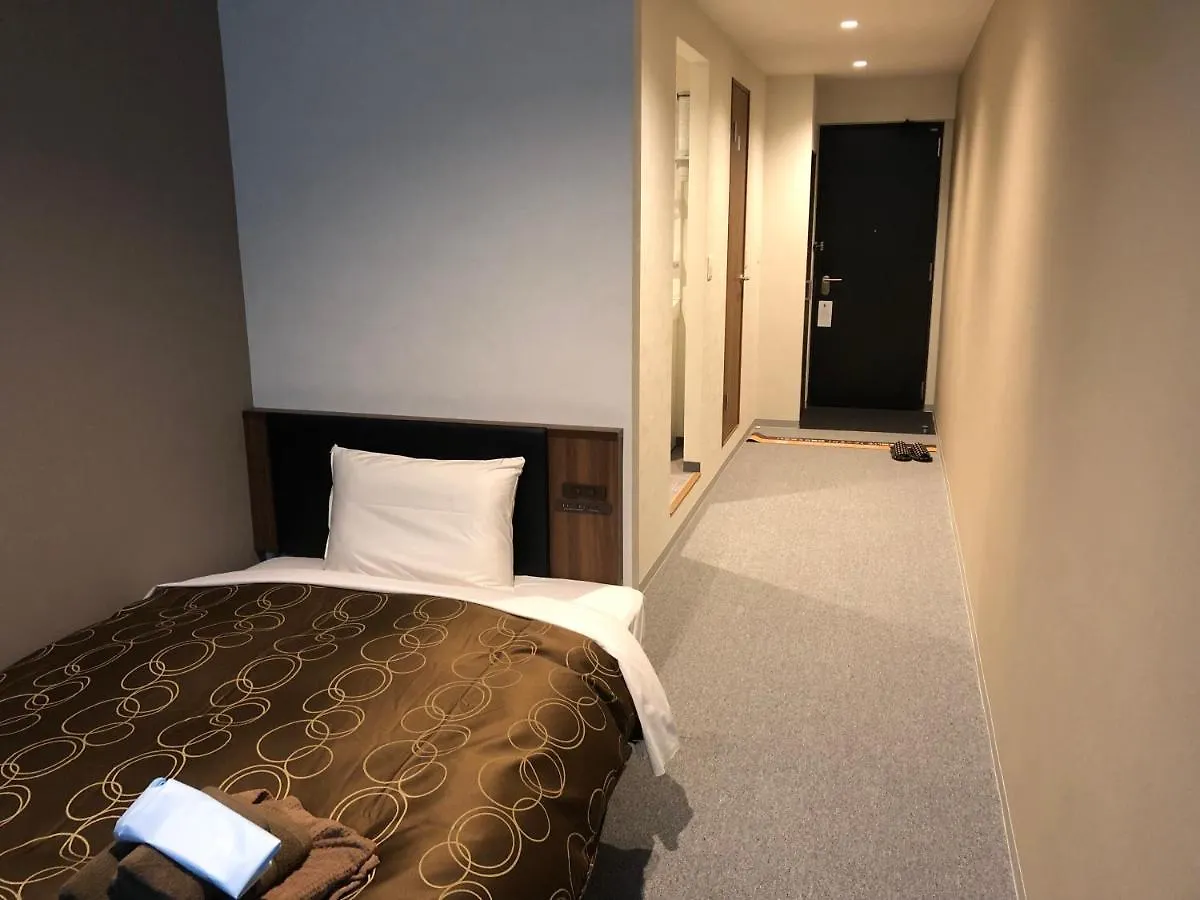 אוסקה Naniwanomiya Hotel